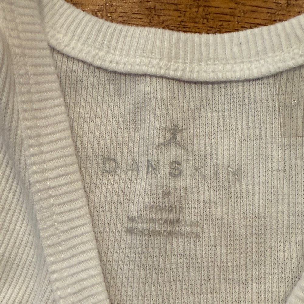 Danskin tanks - Picture 5 of 5